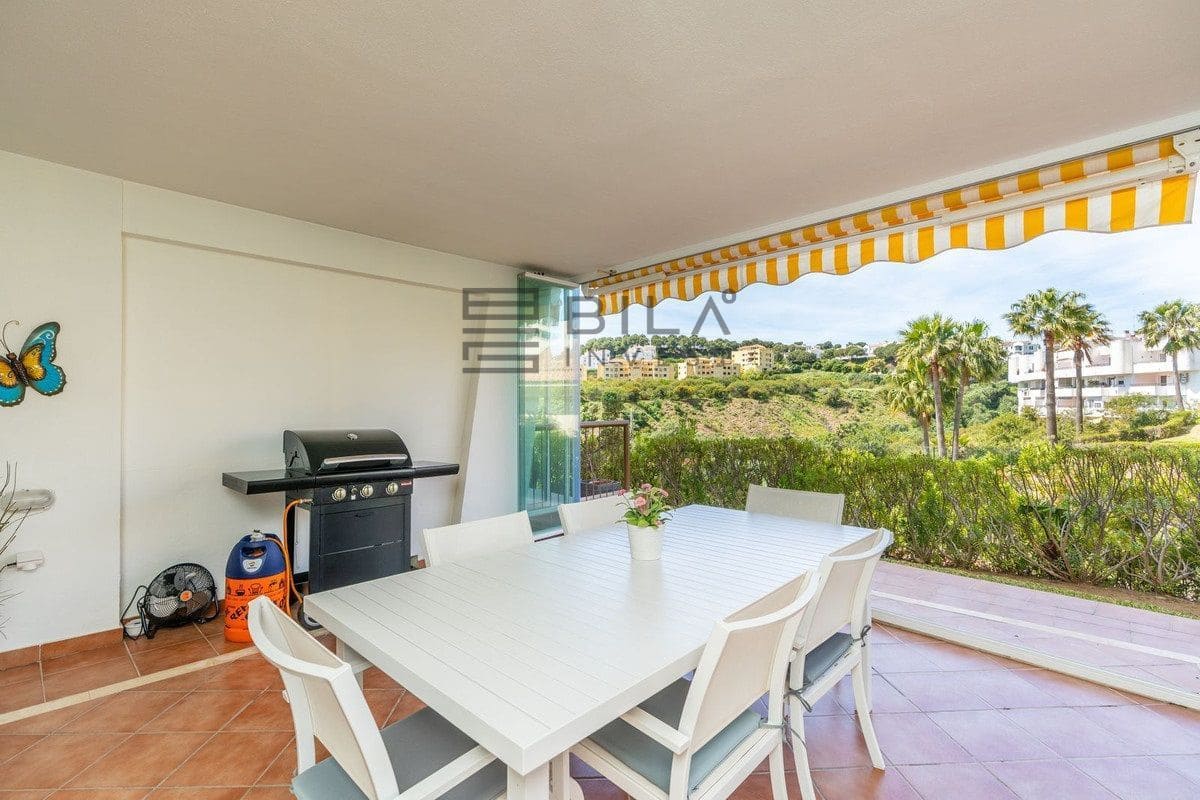 2 quarto Apartamento para venda em Miraflores com piscina - 385 000 € (Ref: 9893109)