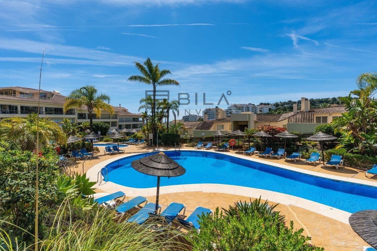 2 quarto Apartamento para venda em Miraflores com piscina - 385 000 € (Ref: 9893109)