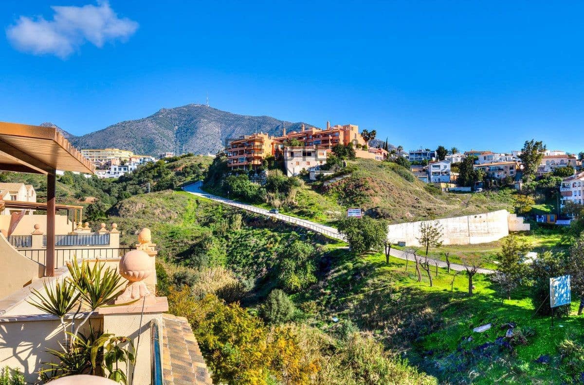 3 sovrum Hus till salu i Fuengirola med pool garage - 519 000 € (Ref: 9893290)