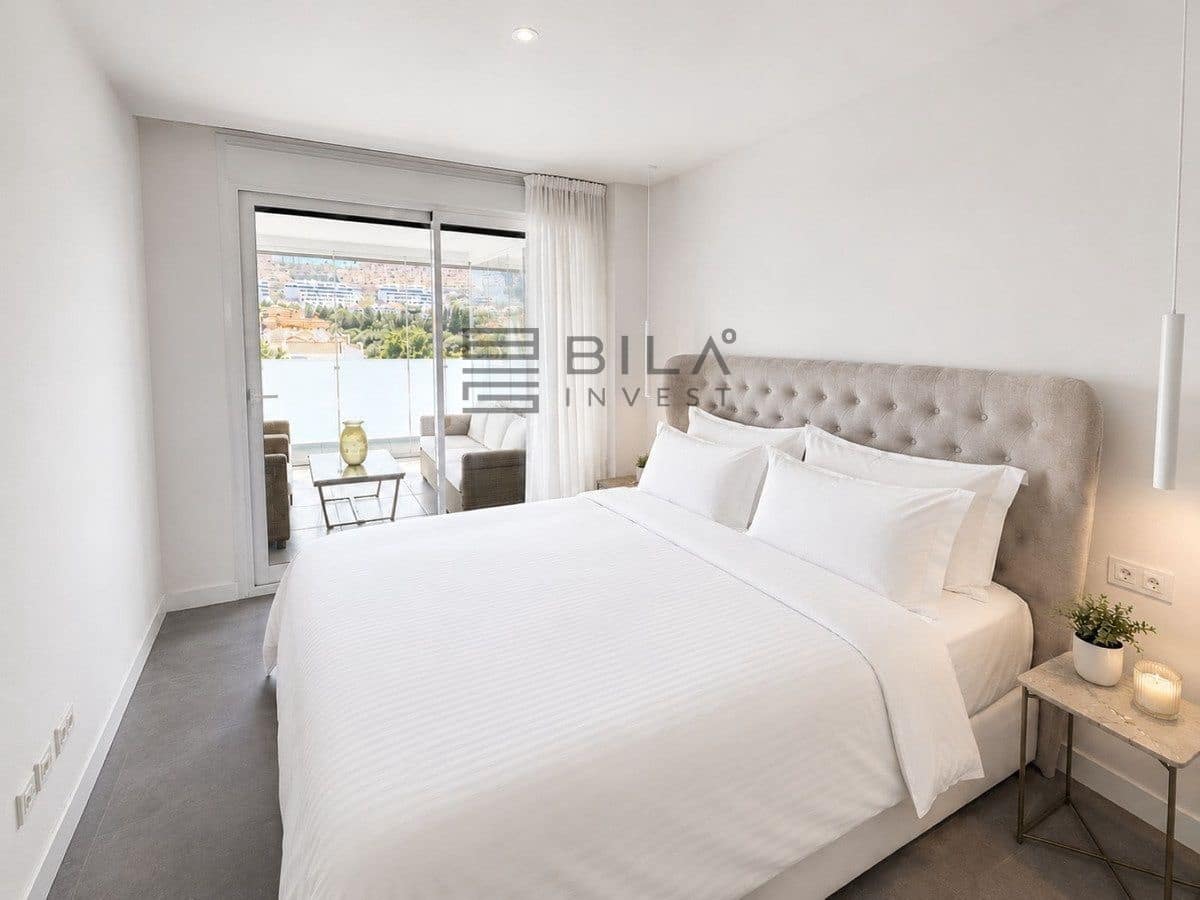 3 slaapkamer Flat te koop in La Cala de Mijas met zwembad garage - € 690.000 (Ref: 9893292)