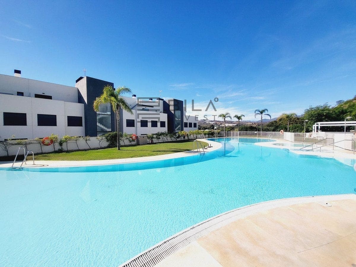 3 slaapkamer Flat te koop in La Cala de Mijas met zwembad garage - € 690.000 (Ref: 9893292)