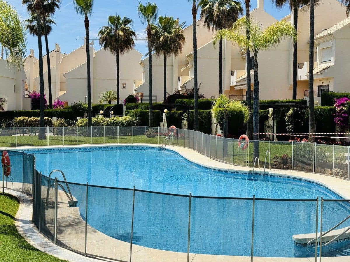 3 Zimmer Haus zu verkaufen in Costabella mit Pool Garage - 790.000 € (Ref: 9893293)