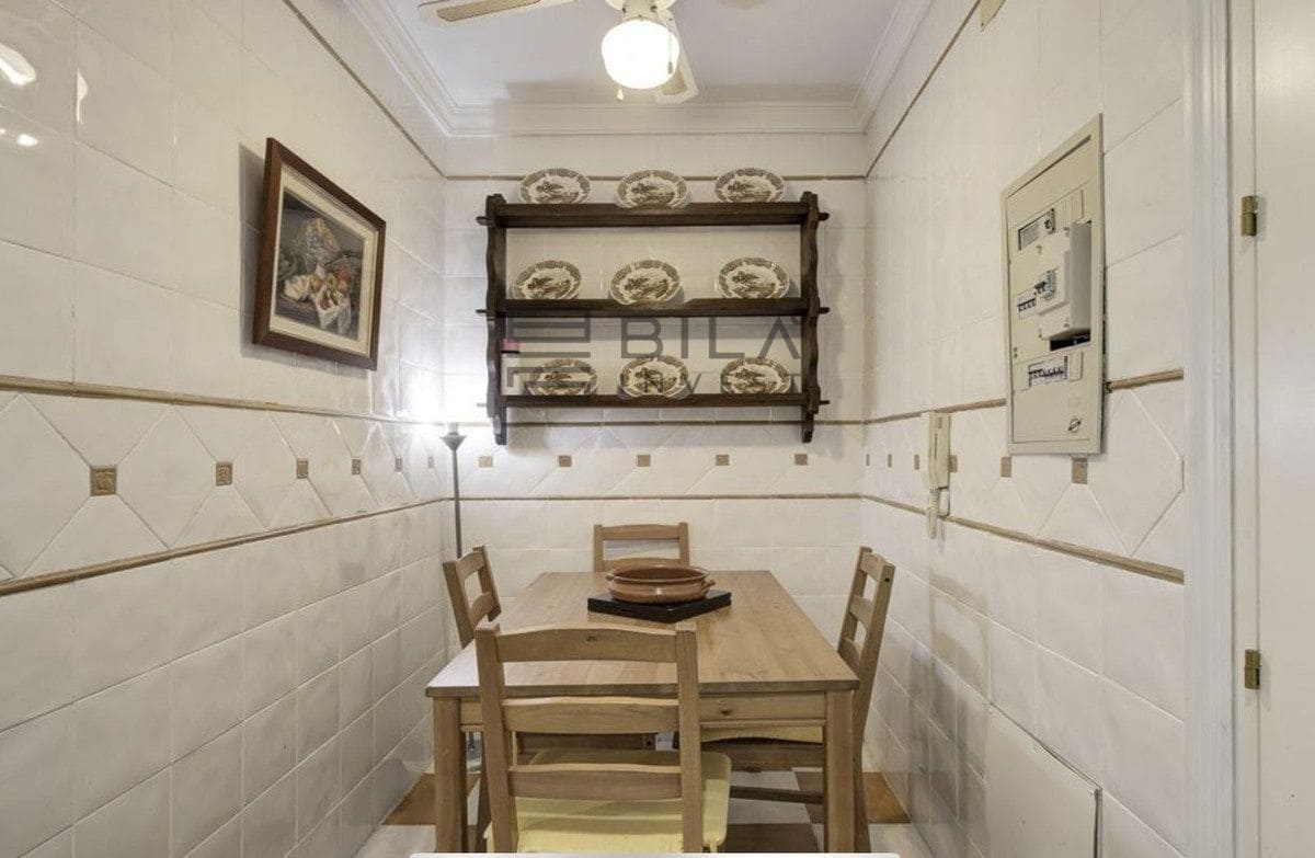 3 sypialnia Willa na sprzedaż w El Rosario z basenem garażem - 995 000 € (Ref: 9893296)