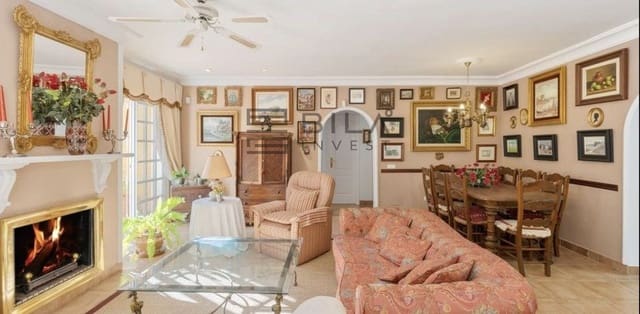 3 Zimmer Villa zu verkaufen in El Rosario, Marbella mit Pool Garage - 995.000 € (Ref: 9893296)