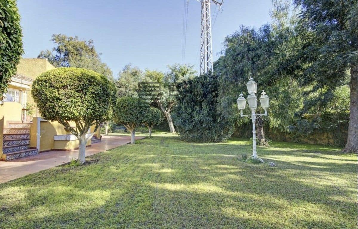 3 sypialnia Willa na sprzedaż w El Rosario z basenem garażem - 995 000 € (Ref: 9893296)