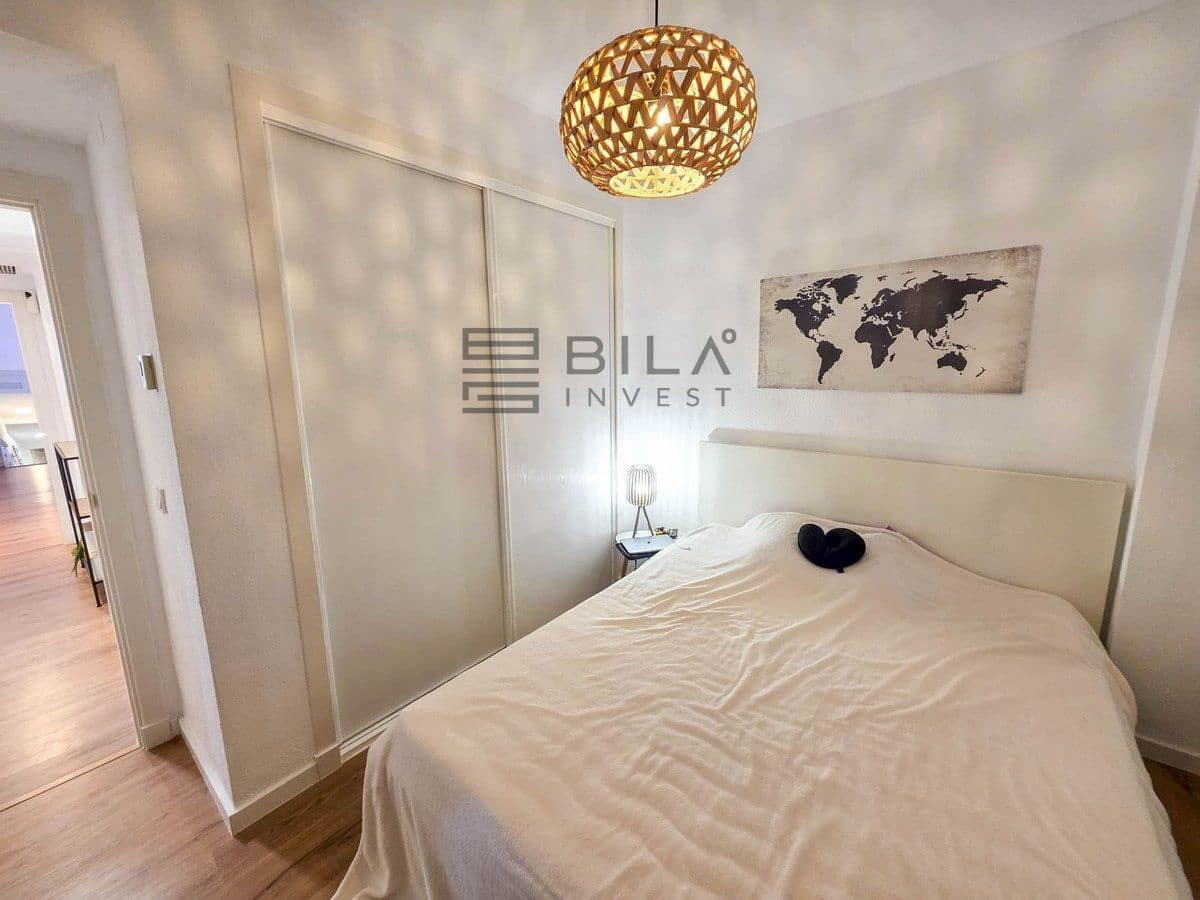 2 soveværelse Lejlighed til salg i La Reserva med swimmingpool garage - € 359.000 (Ref: 9895201)