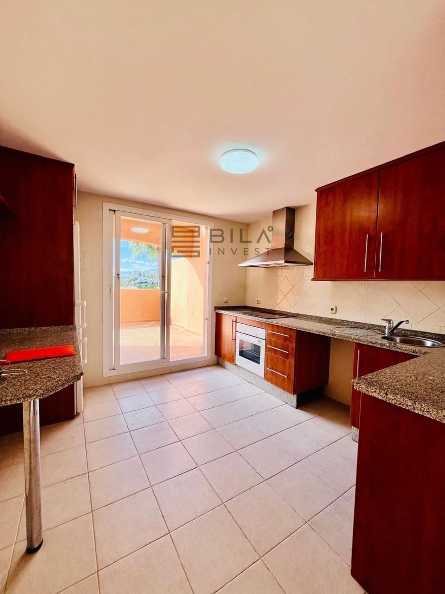 Ático de 2 habitaciones en Elviria en venta - 440.000 € (Ref: 9895203)