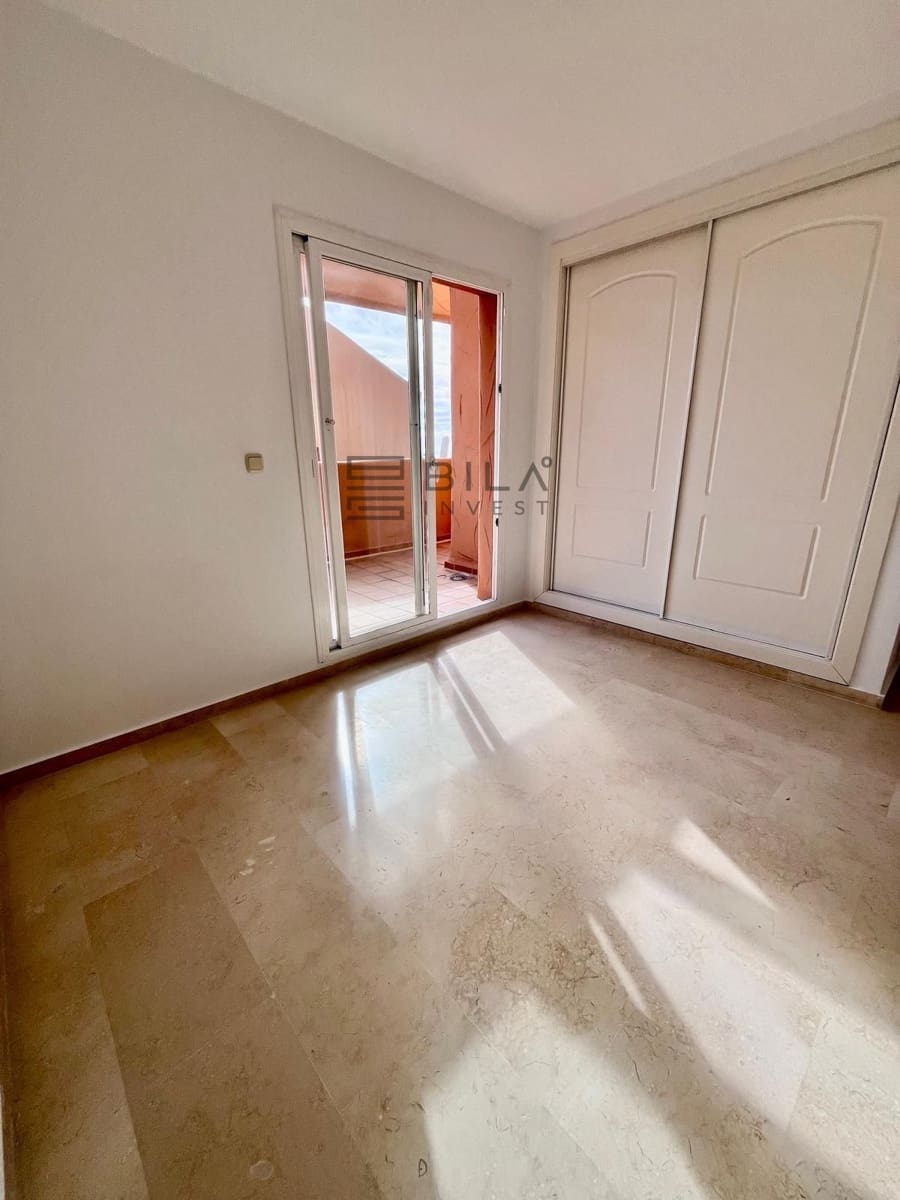 Ático de 2 habitaciones en Elviria en venta - 440.000 € (Ref: 9895203)