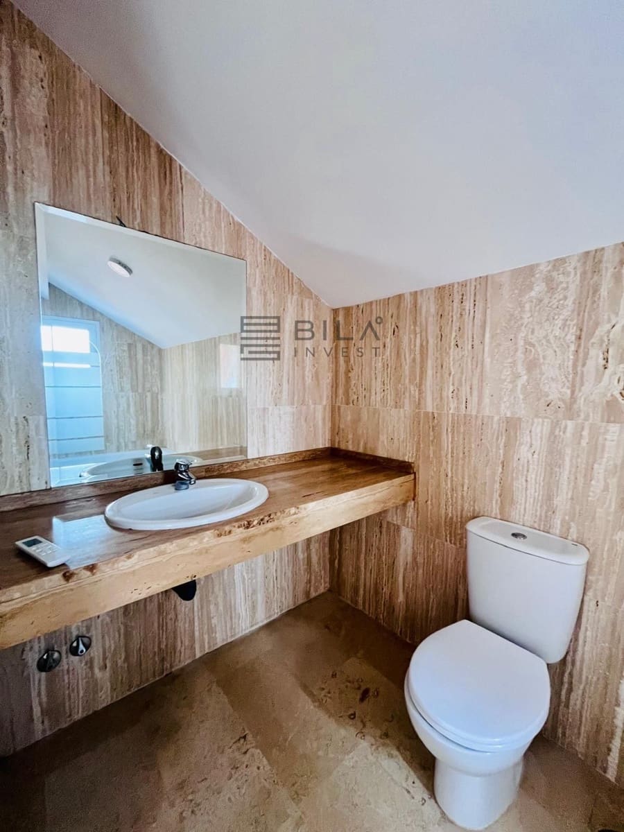 Ático de 2 habitaciones en Elviria en venta - 440.000 € (Ref: 9895203)