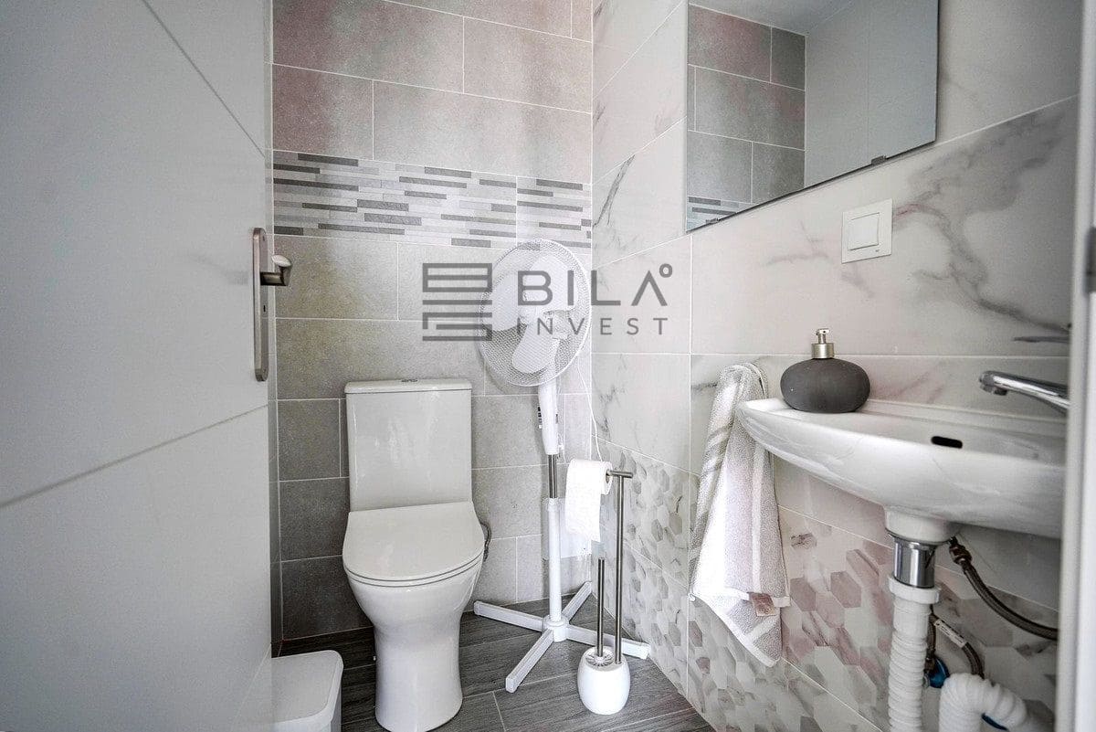 3 bedroom Townhouse for sale in La Reserva with pool garage - € 399,995 (Ref: 9895204)