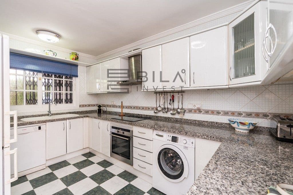 3 bedroom Townhouse for sale in Costabella with pool - € 710,000 (Ref: 9895206)
