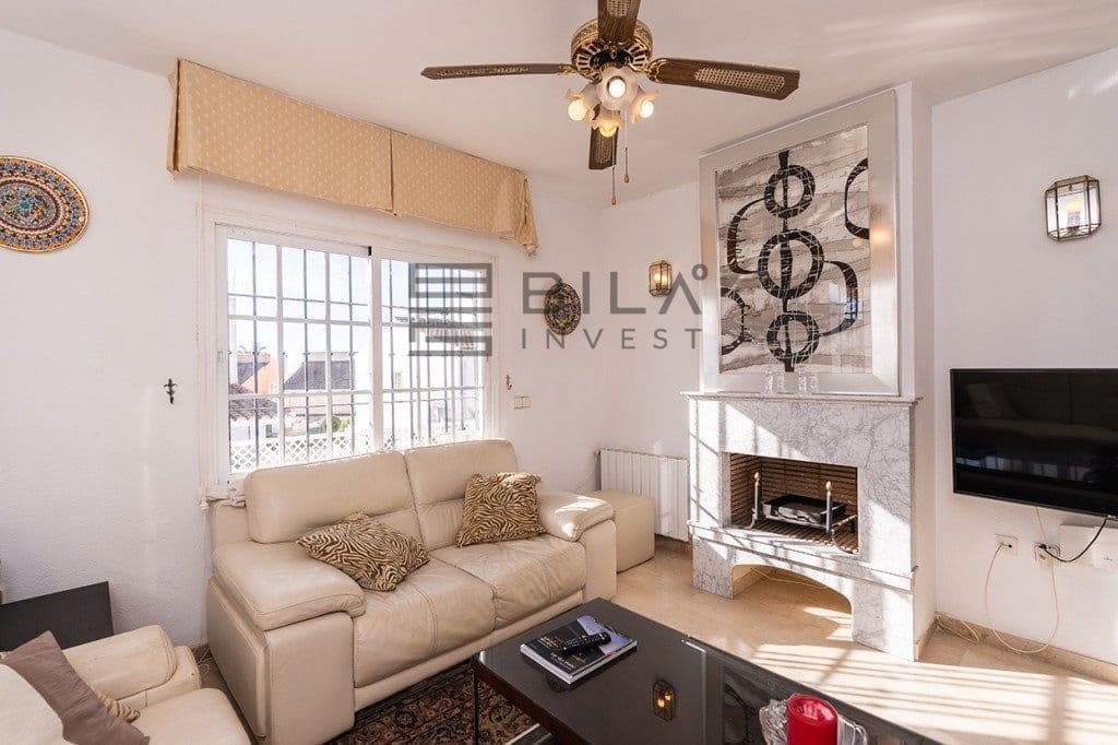 3 bedroom Townhouse for sale in Costabella with pool - € 710,000 (Ref: 9895206)