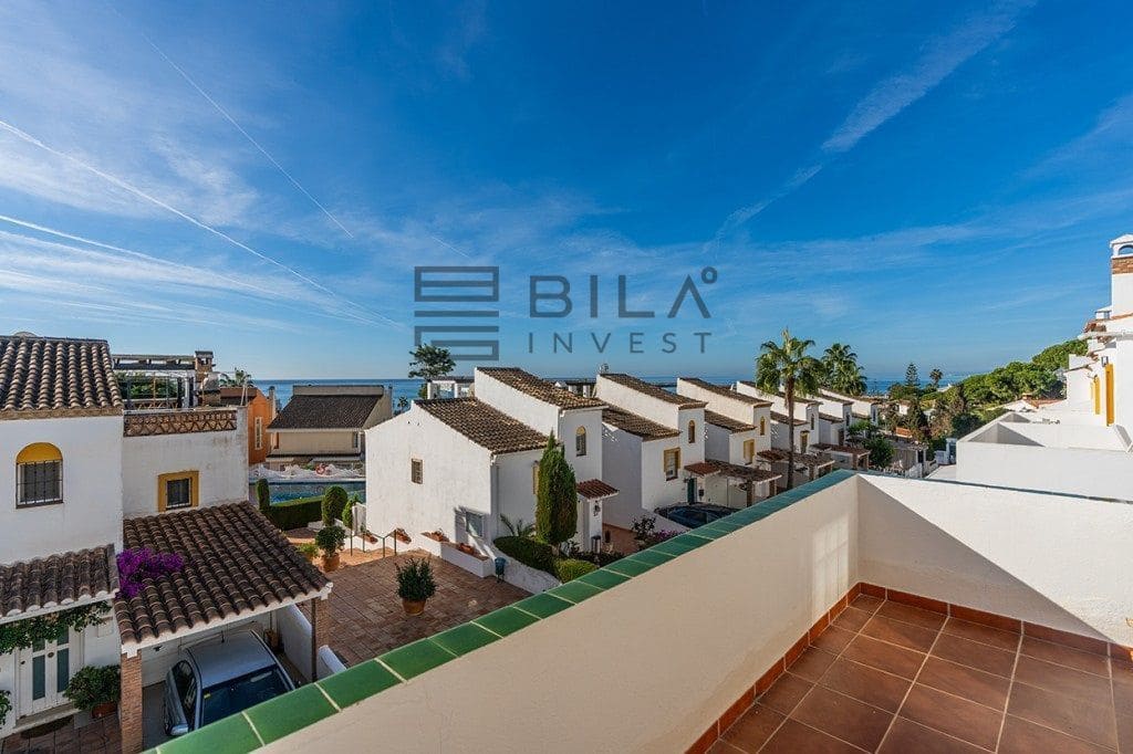3 bedroom Townhouse for sale in Costabella with pool - € 710,000 (Ref: 9895206)