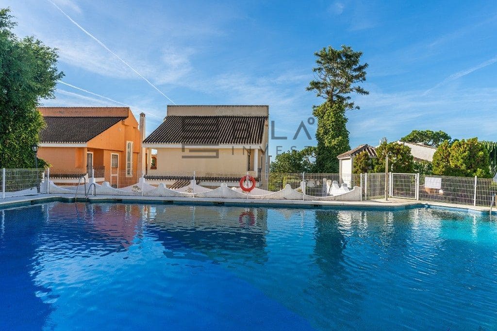 3 bedroom Townhouse for sale in Costabella with pool - € 710,000 (Ref: 9895206)