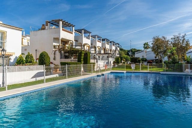 3 bedroom Townhouse for sale in Costabella, Marbella with pool - € 710,000 (Ref: 9895206)