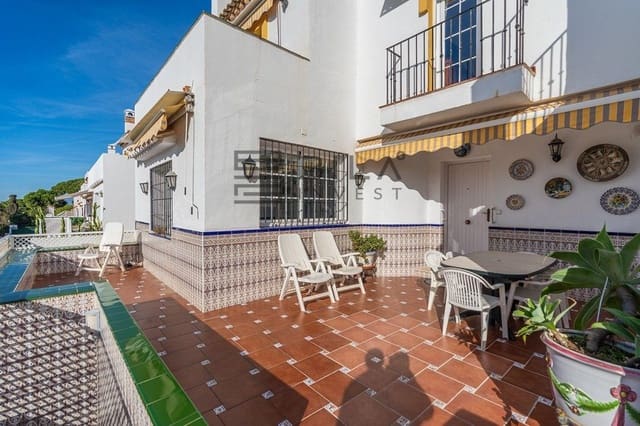 3 bedroom Townhouse for sale in Costabella, Marbella with pool - € 710,000 (Ref: 9895206)