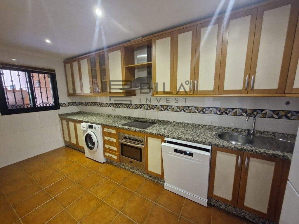 2 slaapkamer Flat te koop in Elviria met zwembad - € 335.000 (Ref: 9895207)