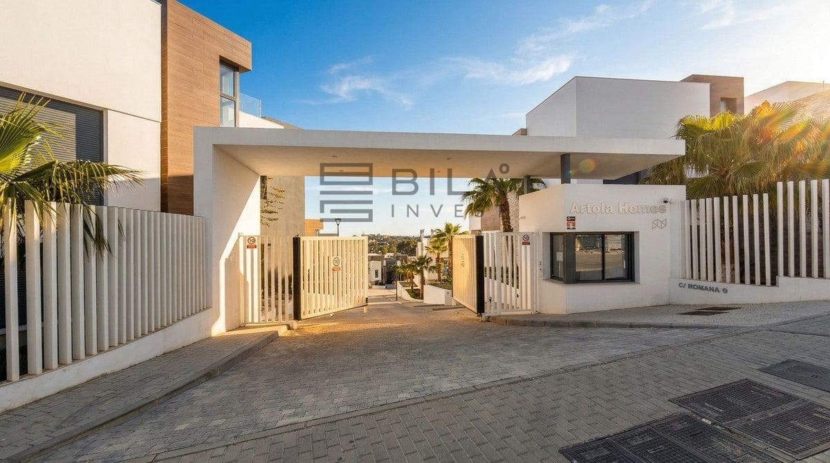 3 soveværelse Penthouse til salg i Artola med swimmingpool - € 1.199.000 (Ref: 9895209)