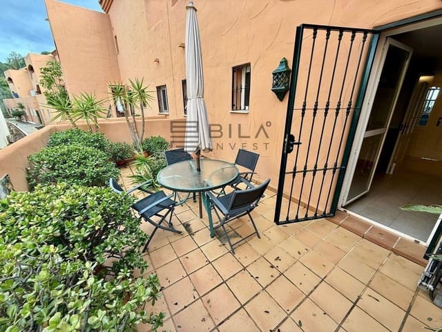 Piso de 2 habitaciones en Elviria, Marbella en venta con piscina garaje - 440.000 € (Ref: 9895210)