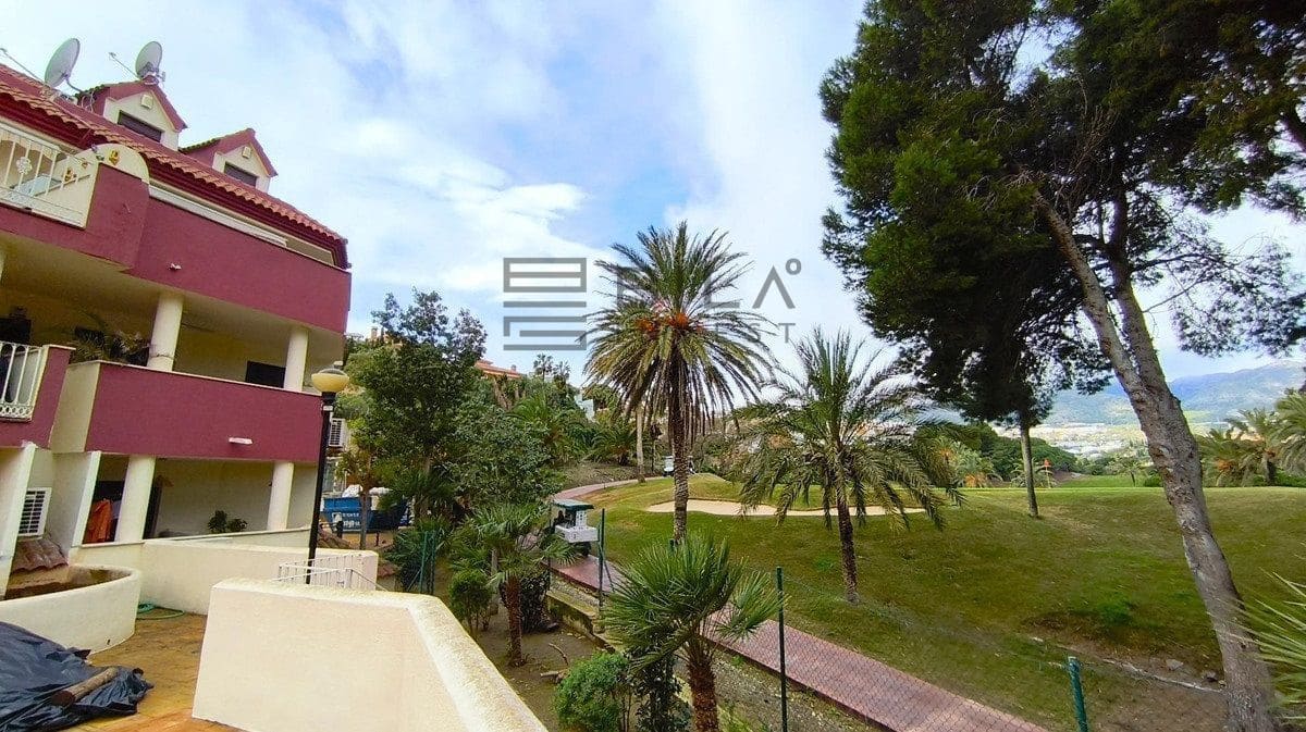 2 bedroom Flat for sale in Torrequebrada with pool garage - € 320,000 (Ref: 9895211)