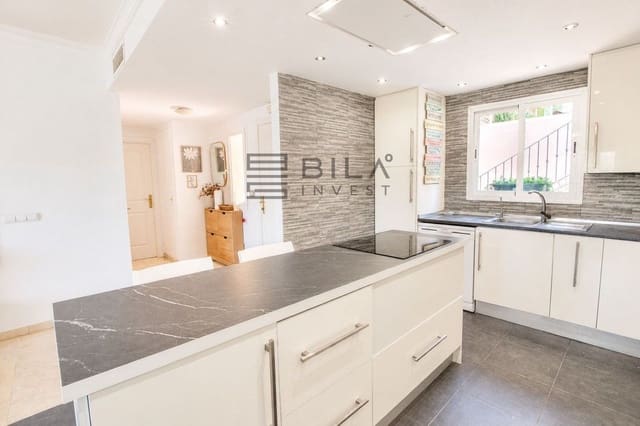 3 slaapkamer Huis te koop in Mijas Golf, Mijas met zwembad garage - € 415.000 (Ref: 9895213)