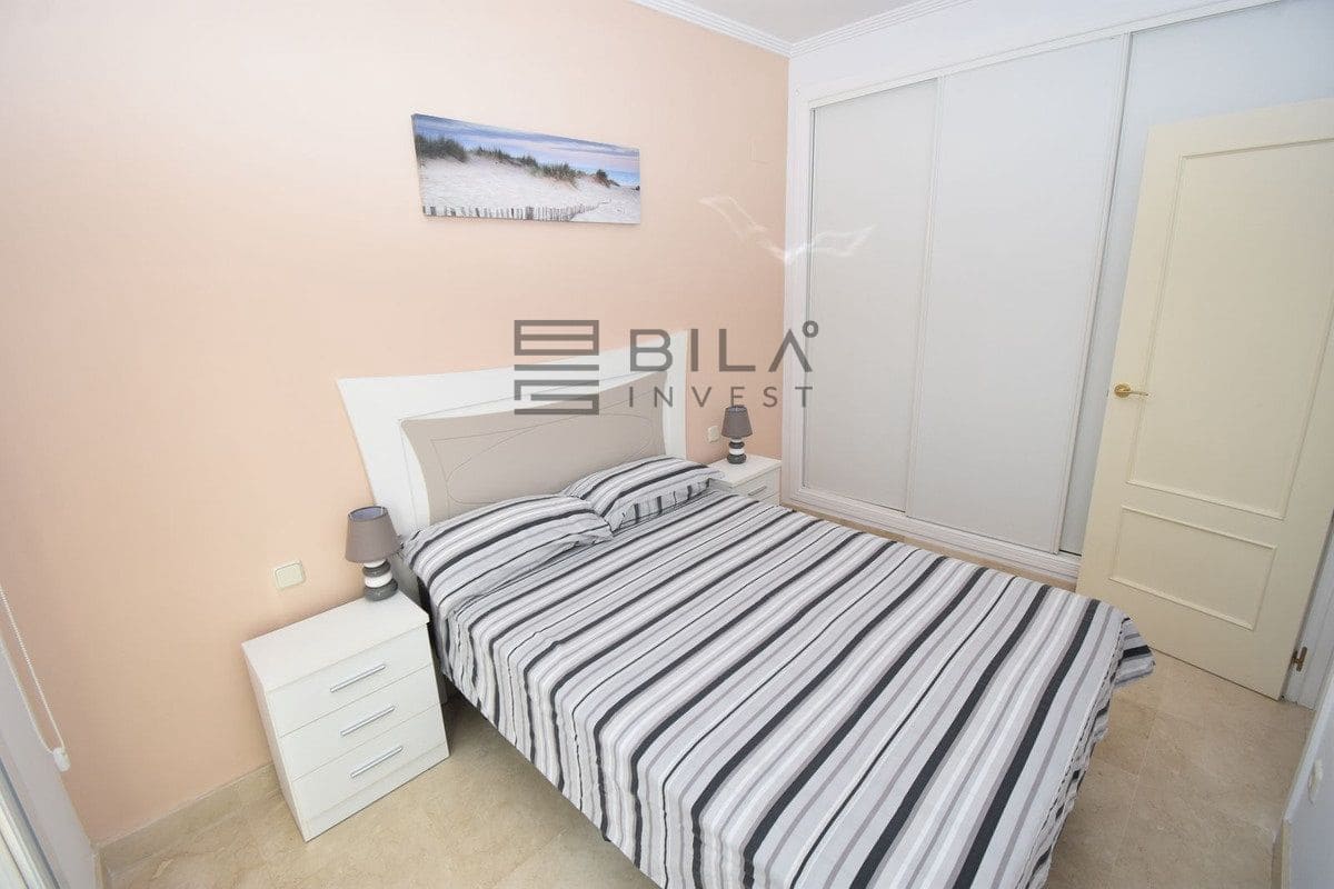 2 bedroom Penthouse for sale in La Cala de Mijas with pool - € 349,000 (Ref: 9895214)