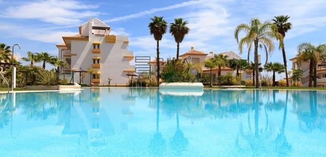 2 bedroom Penthouse for sale in La Cala de Mijas, Mijas with pool - € 349,000 (Ref: 9895214)
