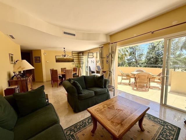 3 bedroom Penthouse for sale in Río Real, Marbella - € 749,000 (Ref: 9895215)