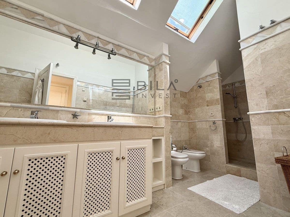 3 bedroom Penthouse for sale in Rio Real with pool - € 749,000 (Ref: 9895215)