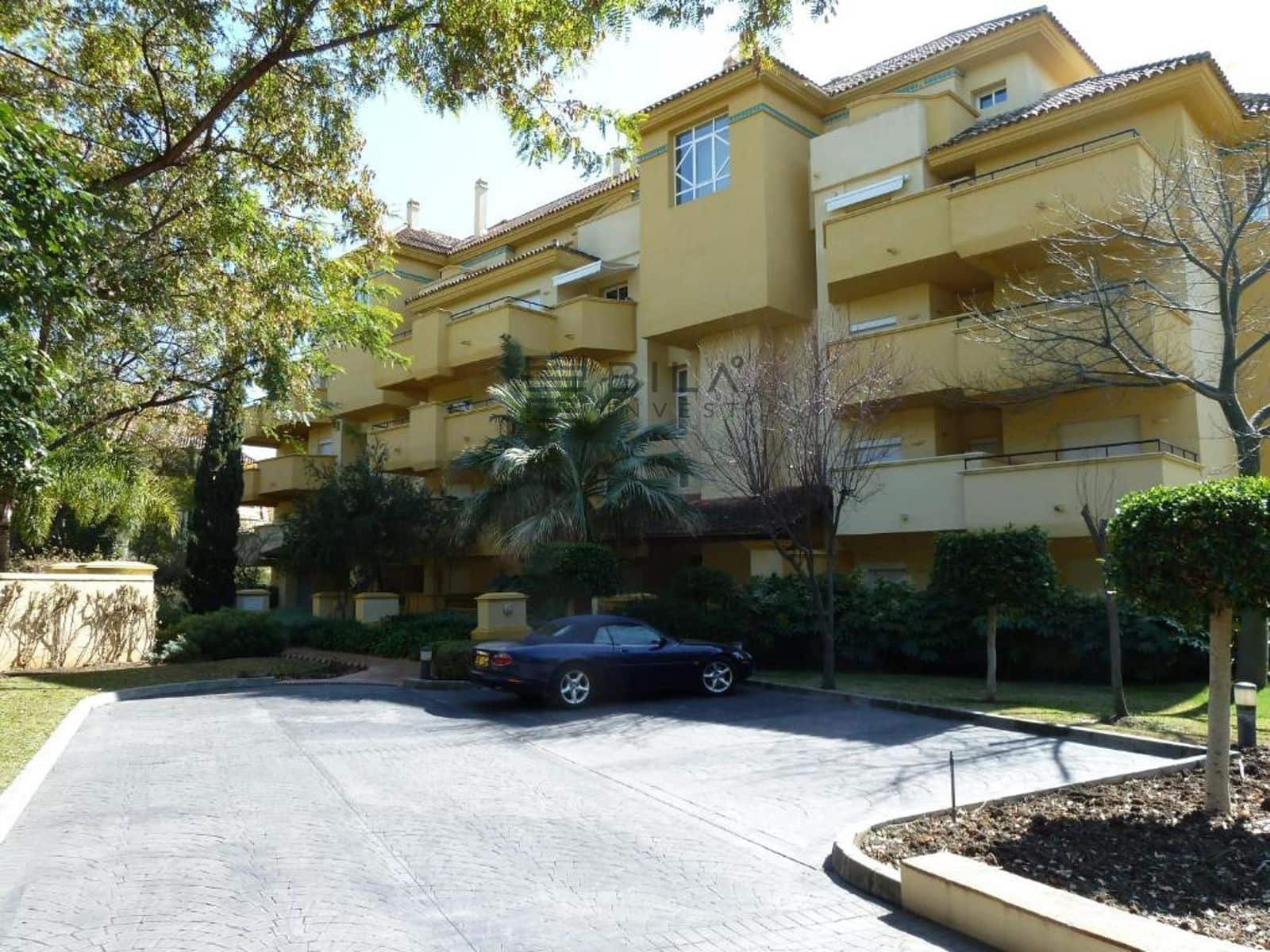 3 bedroom Penthouse for sale in Rio Real with pool - € 749,000 (Ref: 9895215)