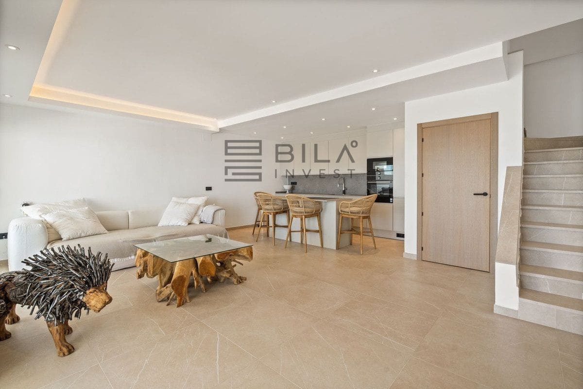3 sovrum Hus till salu i Marbella med pool garage - 1 180 000 € (Ref: 9895296)