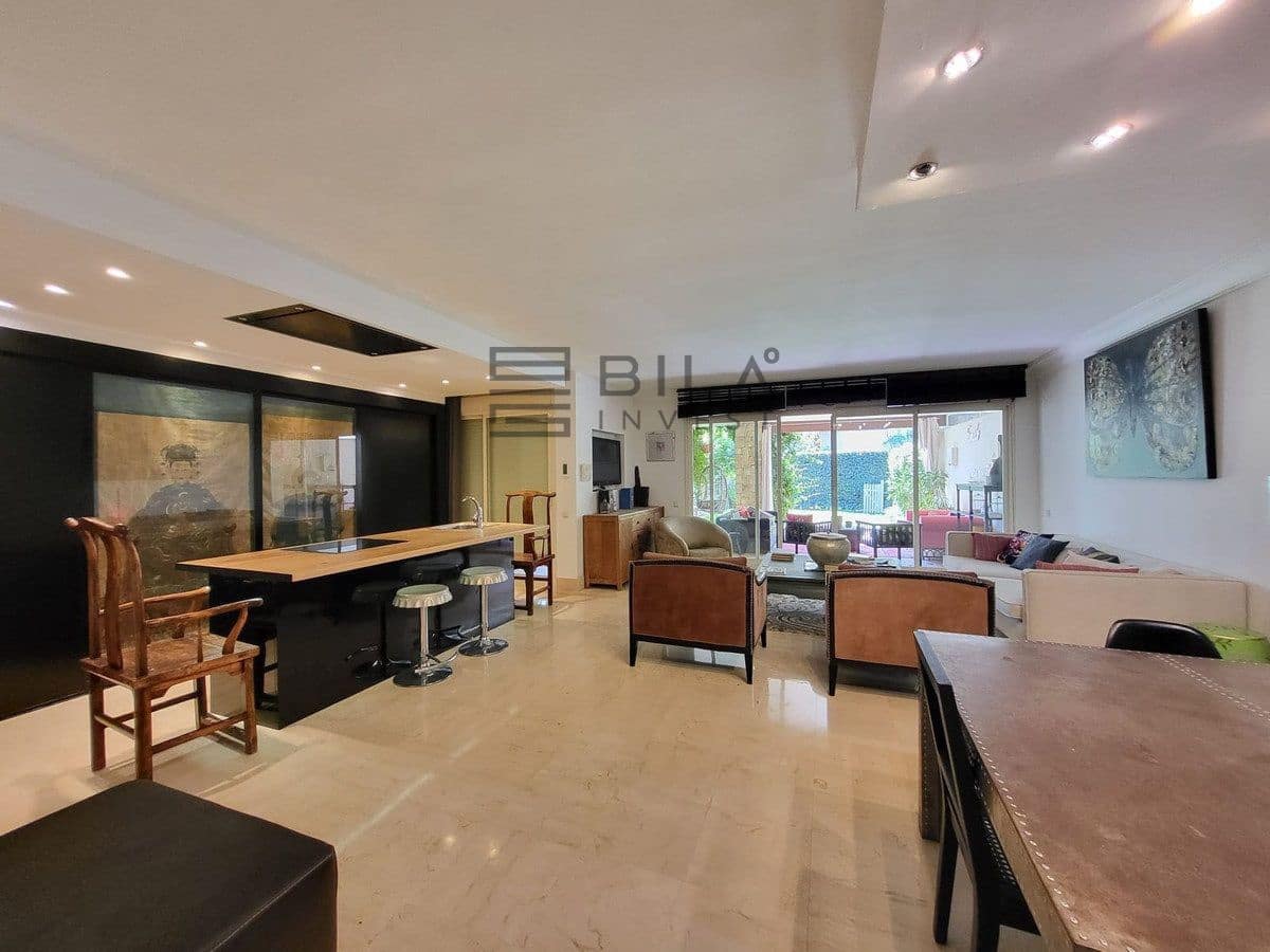 3 bedroom Flat for sale in Rio Real with pool garage - € 750,000 (Ref: 9895297)