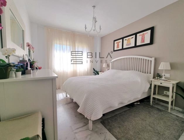 Ático de 2 habitaciones en La Reserva, Marbella en venta - 359.000 € (Ref: 9895298)