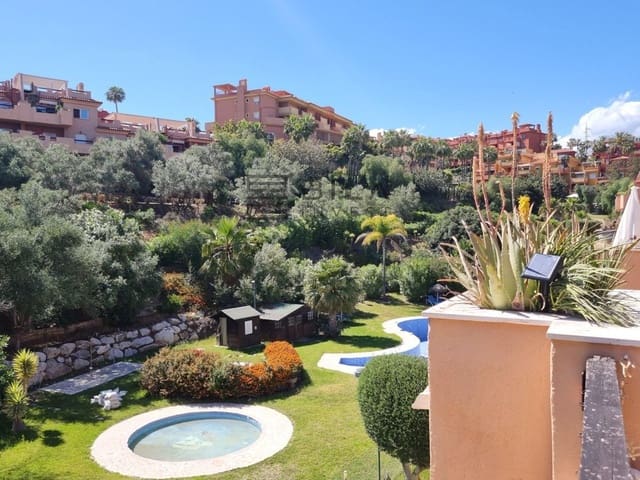 Ático de 2 habitaciones en La Reserva, Marbella en venta - 359.000 € (Ref: 9895298)
