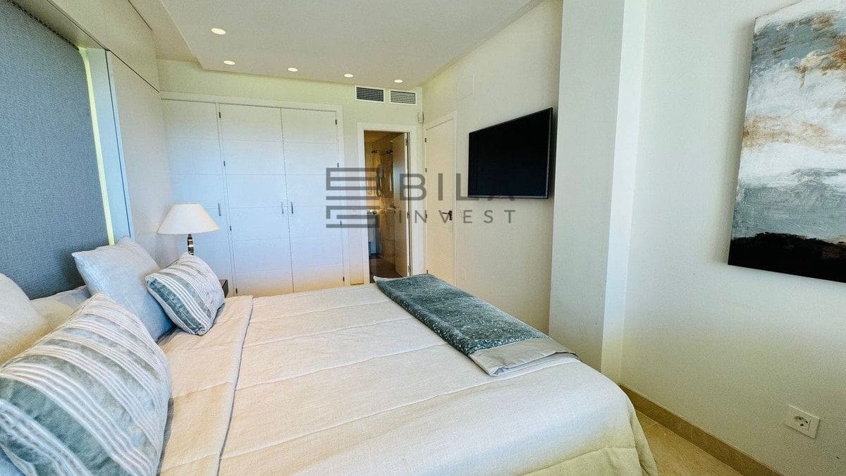 2 sovrum Lägenhet till salu i Elviria med pool garage - 890 000 € (Ref: 9895299)