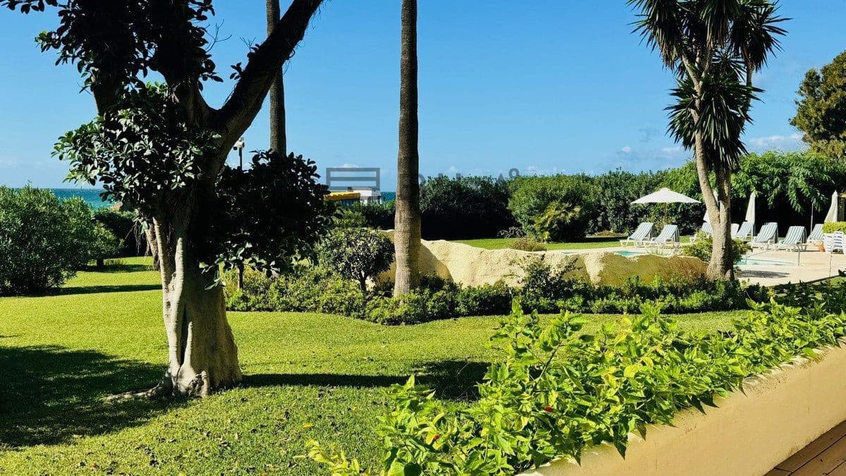 2 sovrum Lägenhet till salu i Elviria med pool garage - 890 000 € (Ref: 9895299)
