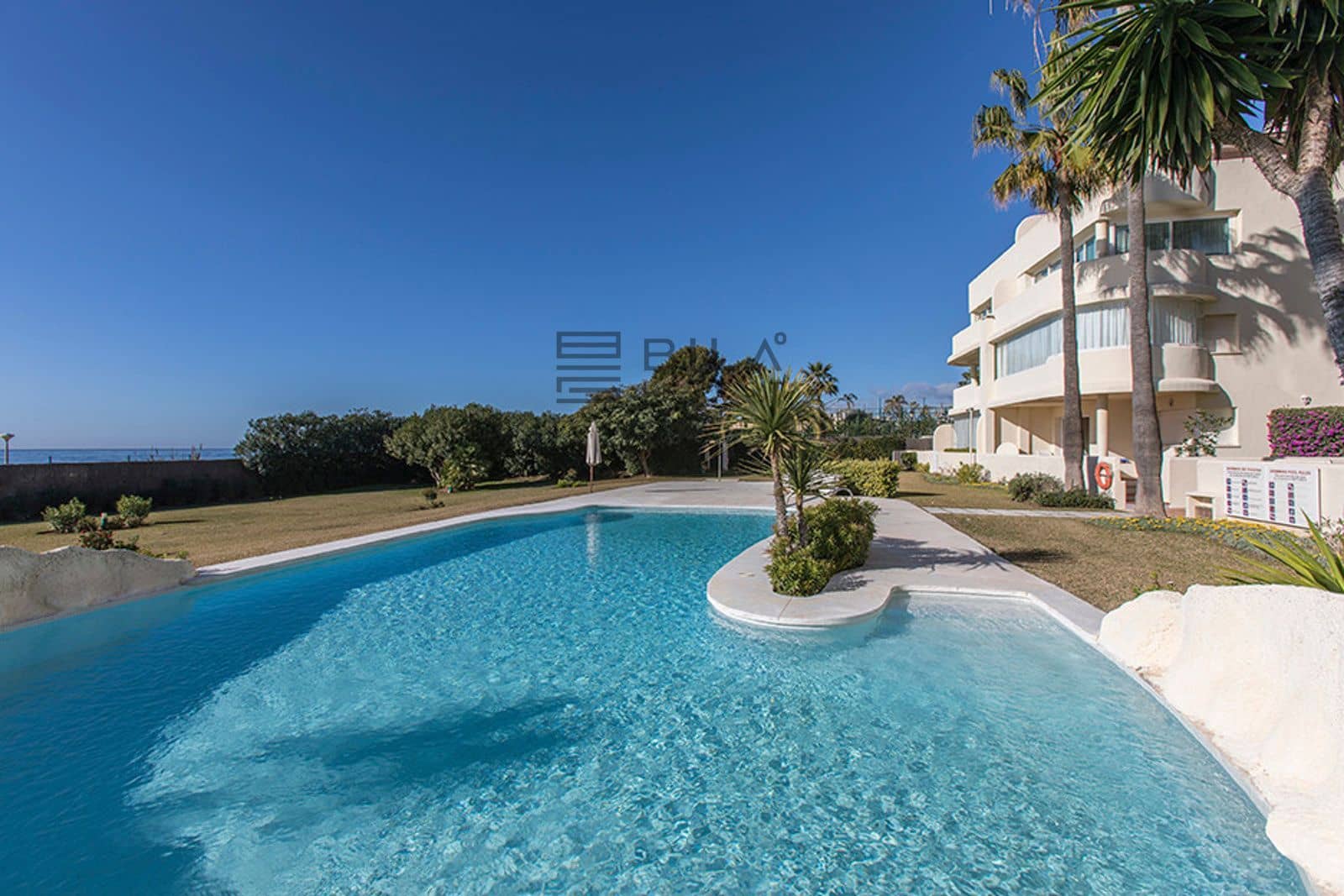 2 sovrum Lägenhet till salu i Elviria med pool garage - 890 000 € (Ref: 9895299)