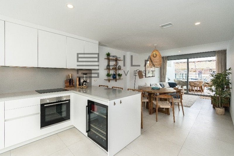 3 sovrum Takvåning till salu i Elviria med pool - 1 495 000 € (Ref: 9895300)