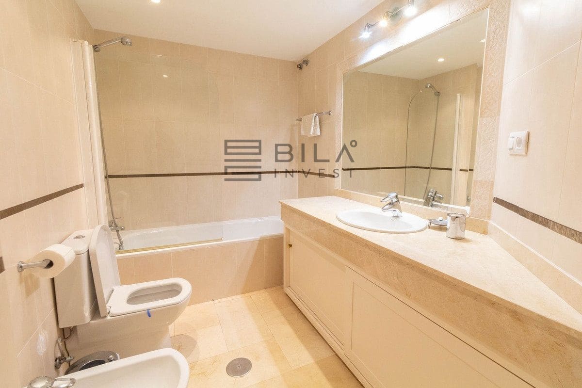3 slaapkamer Flat te koop in Elviria met zwembad garage - € 675.000 (Ref: 9895301)