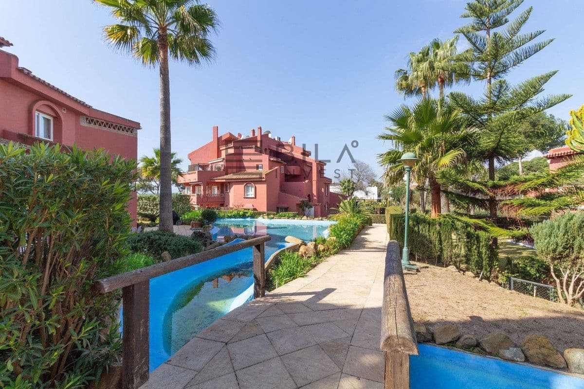 3 slaapkamer Flat te koop in Elviria met zwembad garage - € 675.000 (Ref: 9895301)