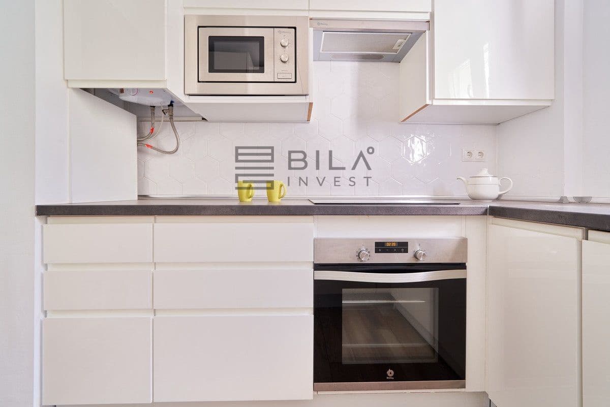 2 slaapkamer Flat te koop in Elviria met zwembad garage - € 499.000 (Ref: 9895302)