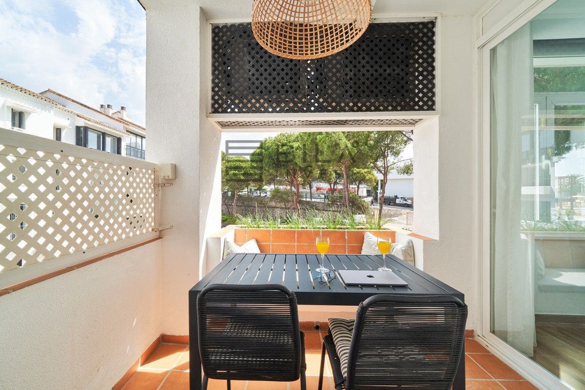 2 slaapkamer Flat te koop in Elviria met zwembad garage - € 499.000 (Ref: 9895302)