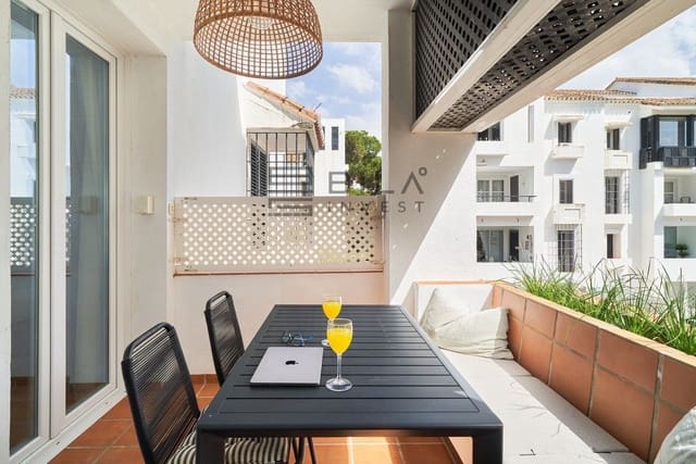 2 slaapkamer Flat te koop in Elviria, Marbella met zwembad garage - € 499.000 (Ref: 9895302)