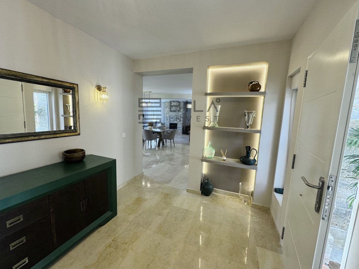 4 chambre Villa/Maison à vendre à Elviria avec piscine garage - 1 199 000 € (Ref: 9895303)