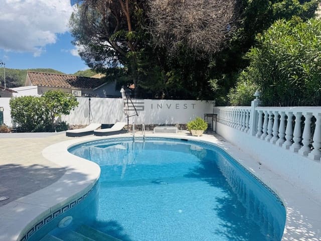 4 chambre Villa/Maison à vendre à Elviria, Marbella avec piscine garage - 1 199 000 € (Ref: 9895303)
