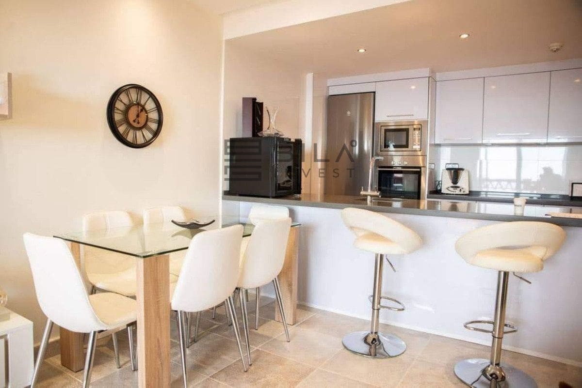 3 soveværelse Penthouse til salg i Fuengirola med swimmingpool - € 535.000 (Ref: 9895649)