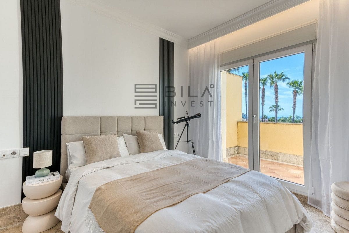 Chalet de 4 habitaciones en Marbella en venta con piscina - 1.495.000 € (Ref: 9895650)