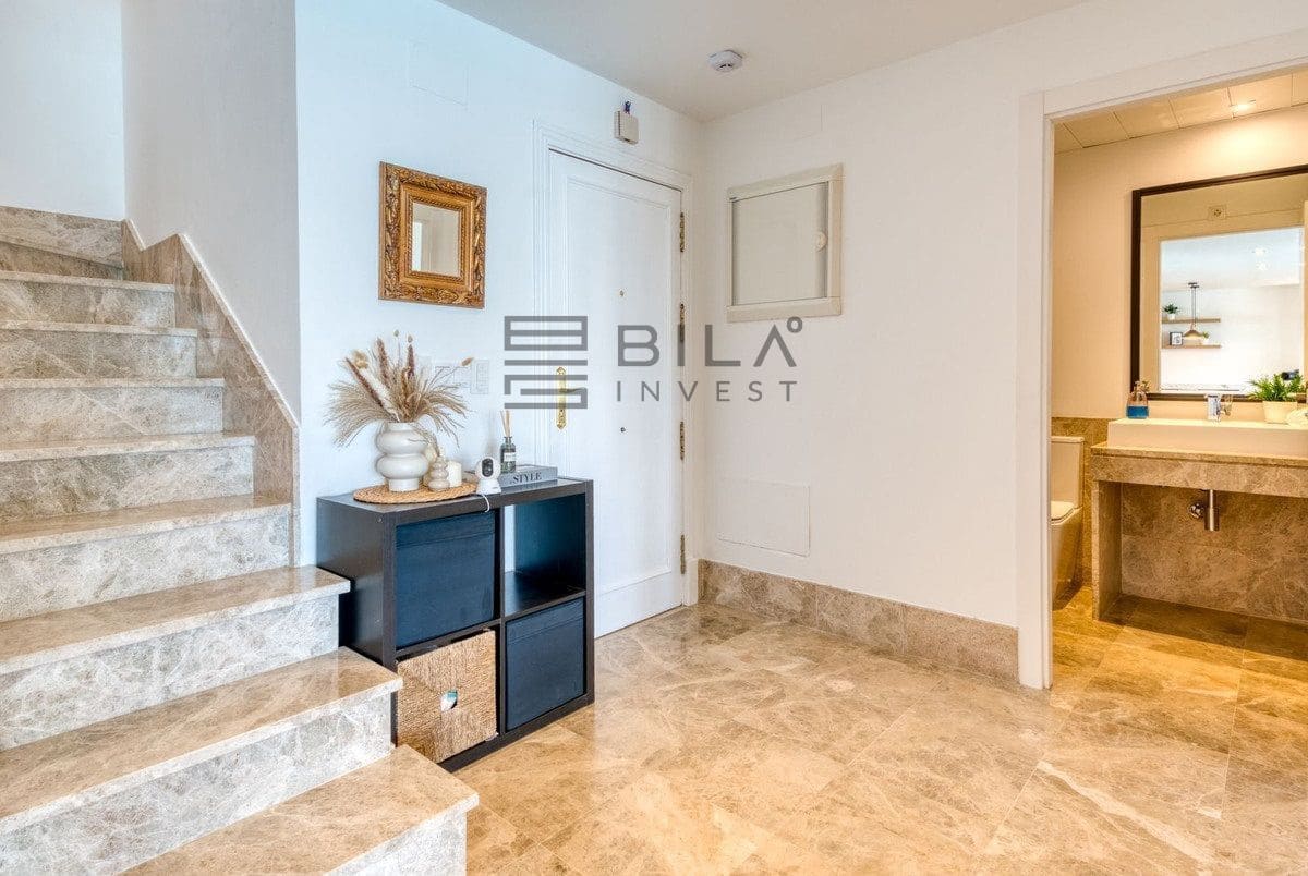 Chalet de 4 habitaciones en Marbella en venta con piscina - 1.495.000 € (Ref: 9895650)