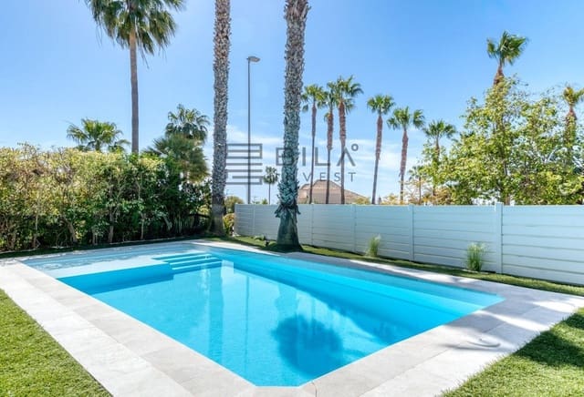 Chalet de 4 habitaciones en Santa Clara, Marbella en venta con piscina - 1.495.000 € (Ref: 9895650)