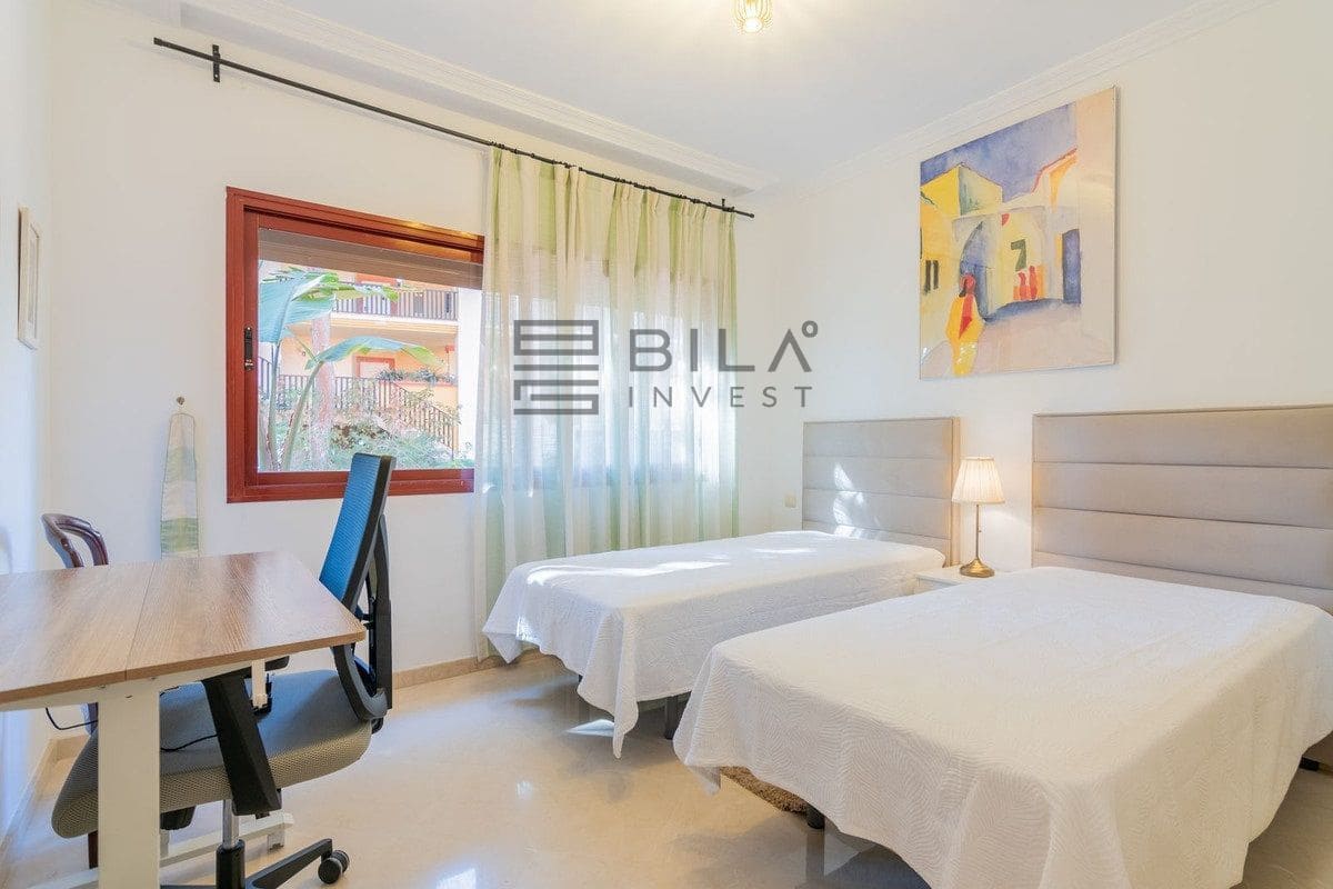 3 Zimmer Wohnung zu verkaufen in Elviria mit Pool - 659.000 € (Ref: 9895652)
